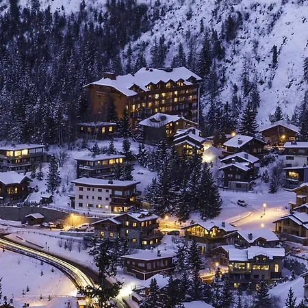 Alpin Rénové Proche Pistes Et Commerces - - Fr-1-613a-42 * Courchevel